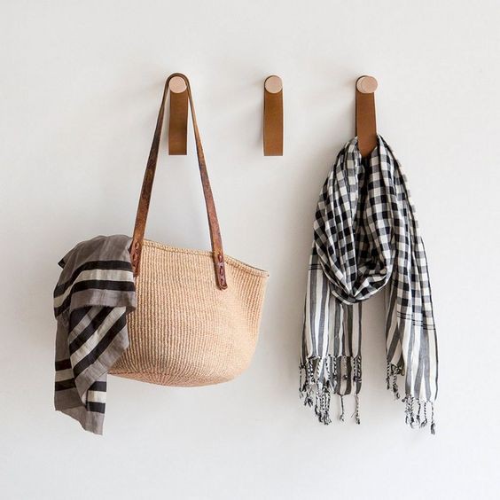 Móc gỗ phối da thật treo đồ trang trí cao cấp