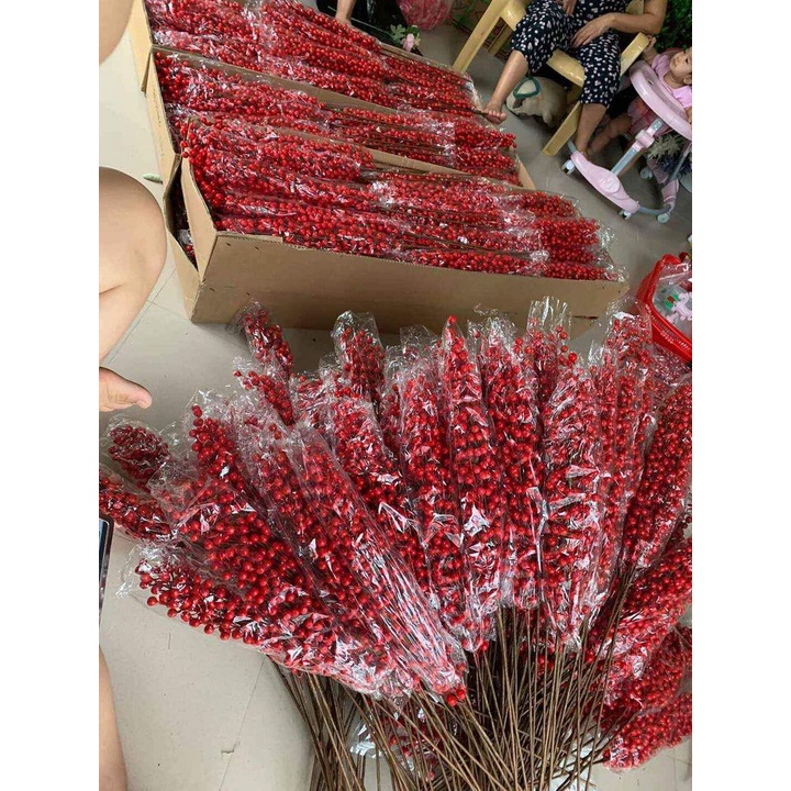 Cành đào đông đỏ cherry mini trang trí nhà cửa đạo cụ chụp ảnh tinh tế trang trọng hút tài lộc cành 12 nhánh
