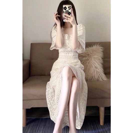 Váy chữ A dáng dài cổ vuông