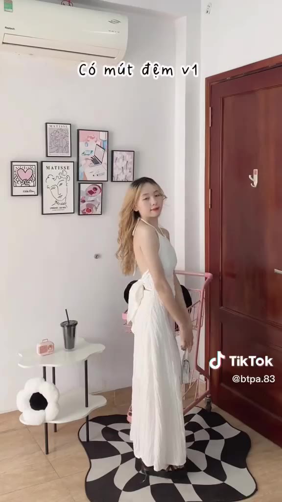 [HÀNG SẴN] Đầm trắng maxi hai dây sẵn mút ngực cổ yếm cột nơ hở lưng gân sóng xẻ tà quyến rũ | BigBuy360 - bigbuy360.vn