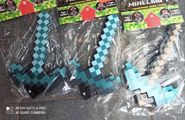 Đồ chơi kiếm minecraft diamond biến hình cho bé (có nhạc +đèn)