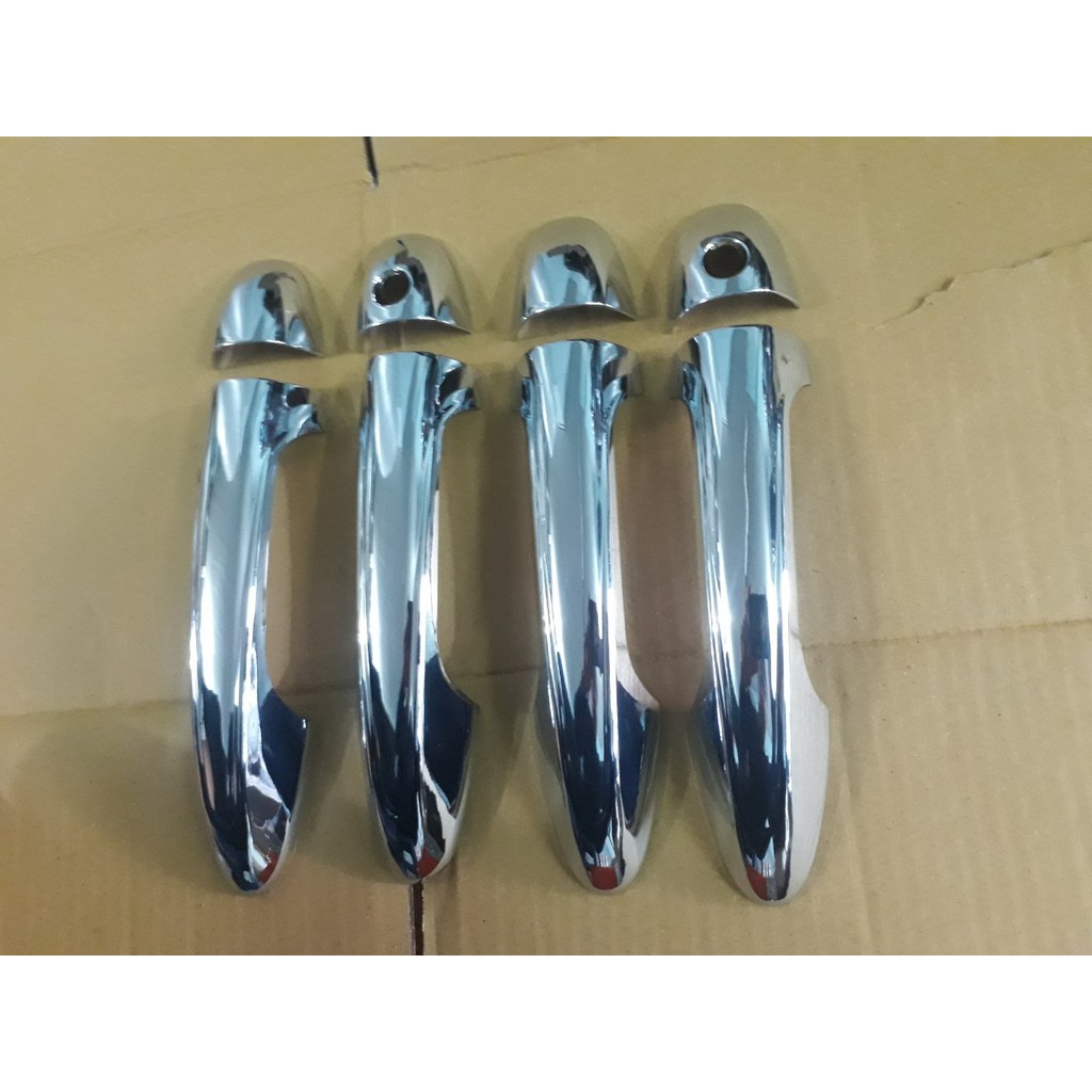 Bộ ốp tay cửa mạ crom xe Toyota Hilux đời 2016-2021