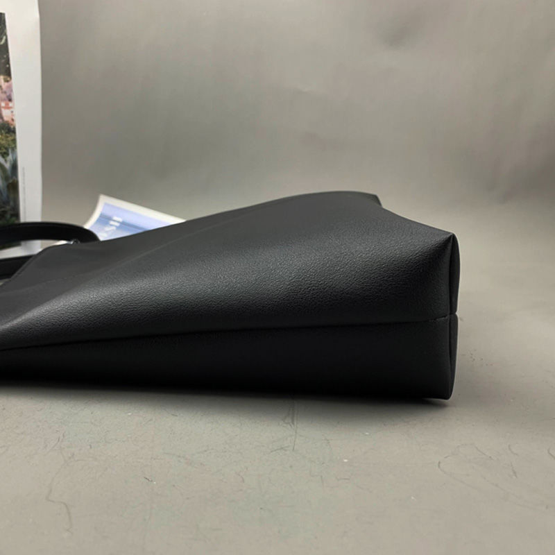 Túi da đeo chéo thời trang mẫu mới 2023 cho nữ