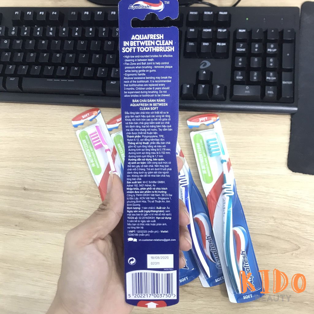 Bàn Chải Đánh Răng Aquafresh In Between Clean Soft