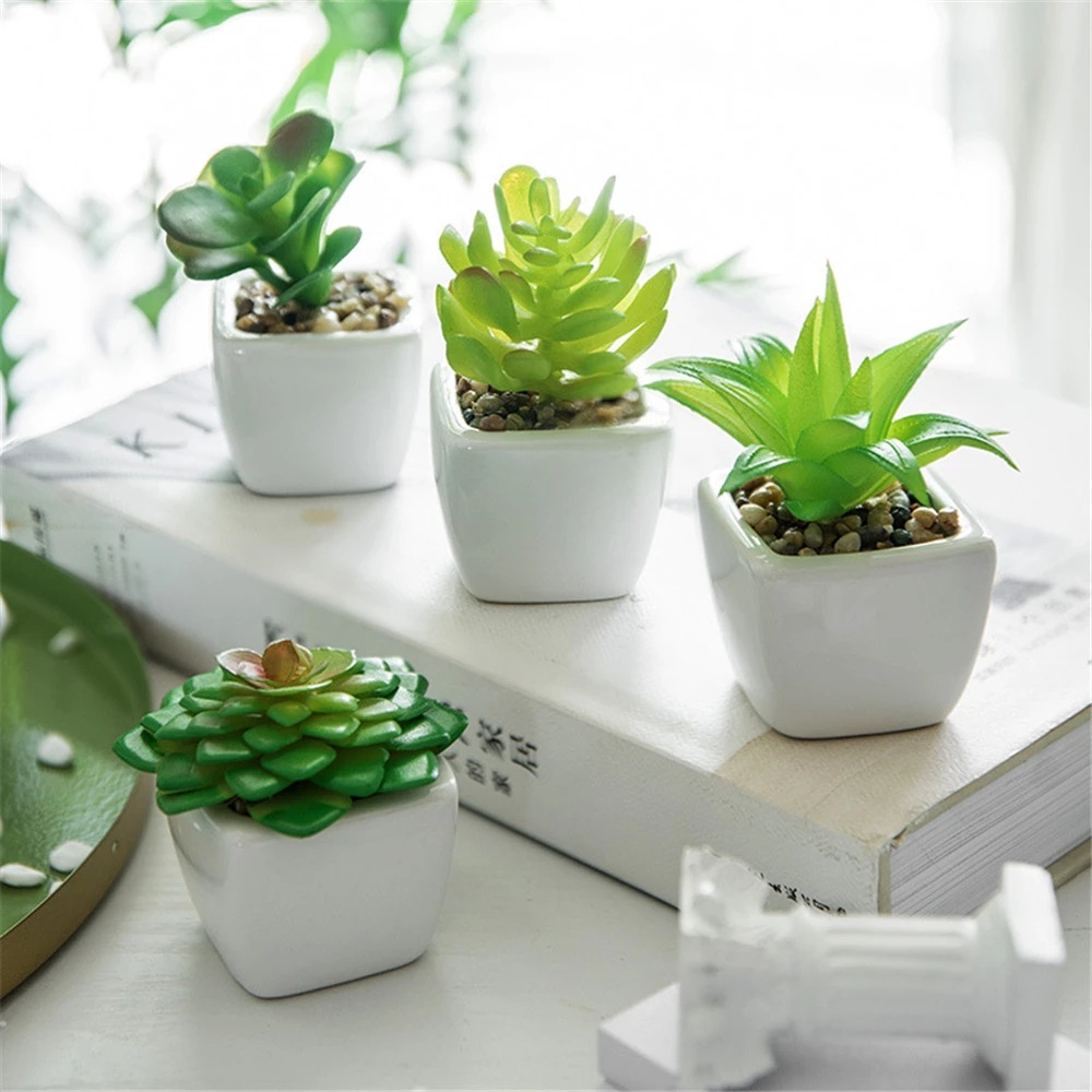 1 Cây Sen Đá Giả Để Bàn Trang Trí