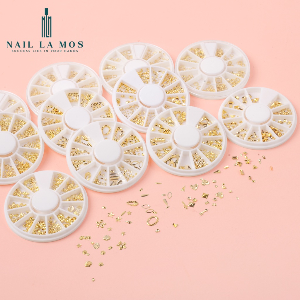 Phụ kiện inox vàng đa dạng chủ đề trang trí móng tay sang chảnh