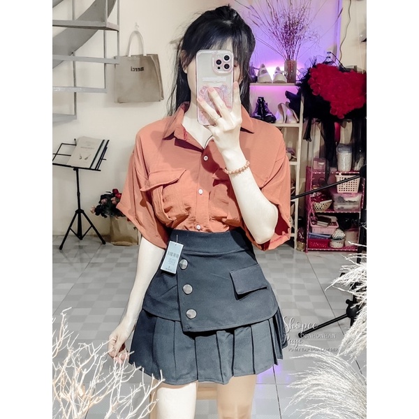 Set áo sơmi túi nắp phối chân váy tầng nút