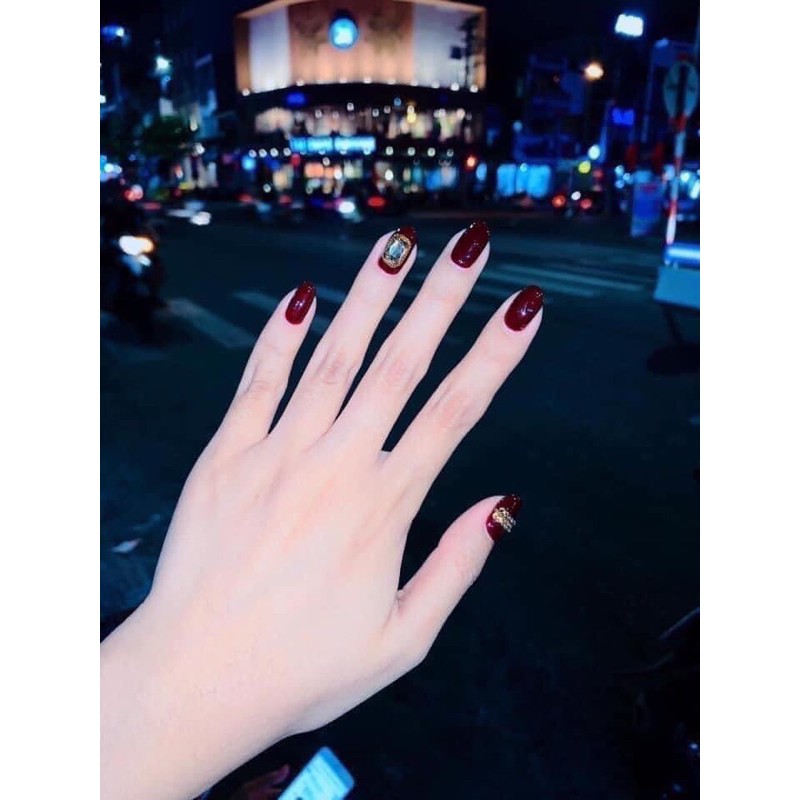 Kem Dưỡng Da Tay Và Móng VASELINE Thái Chính Hãng