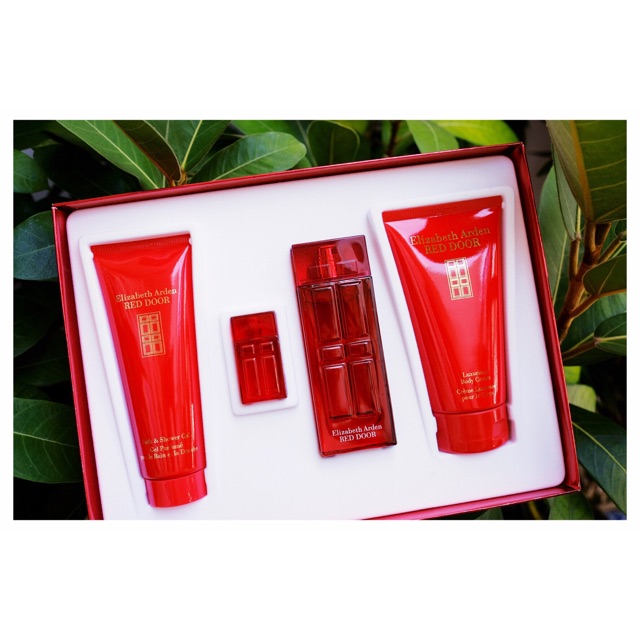Nước hoa Red Door- Elizabeth Arden