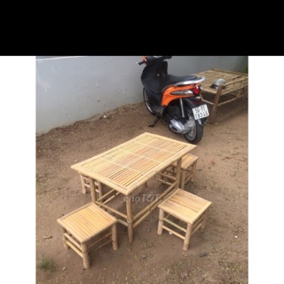 Bàn ghế tre mẩu 4 chân cố định cho quán ăn uống(bàn 55*90+ 4 ghế đôn)
