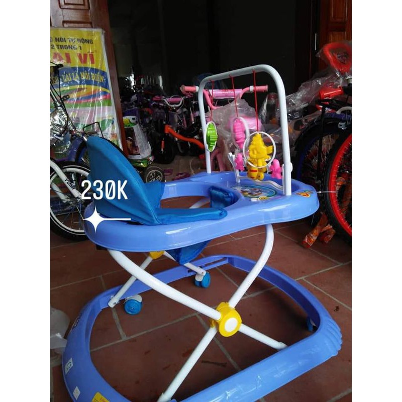 xe tập đi cho bé