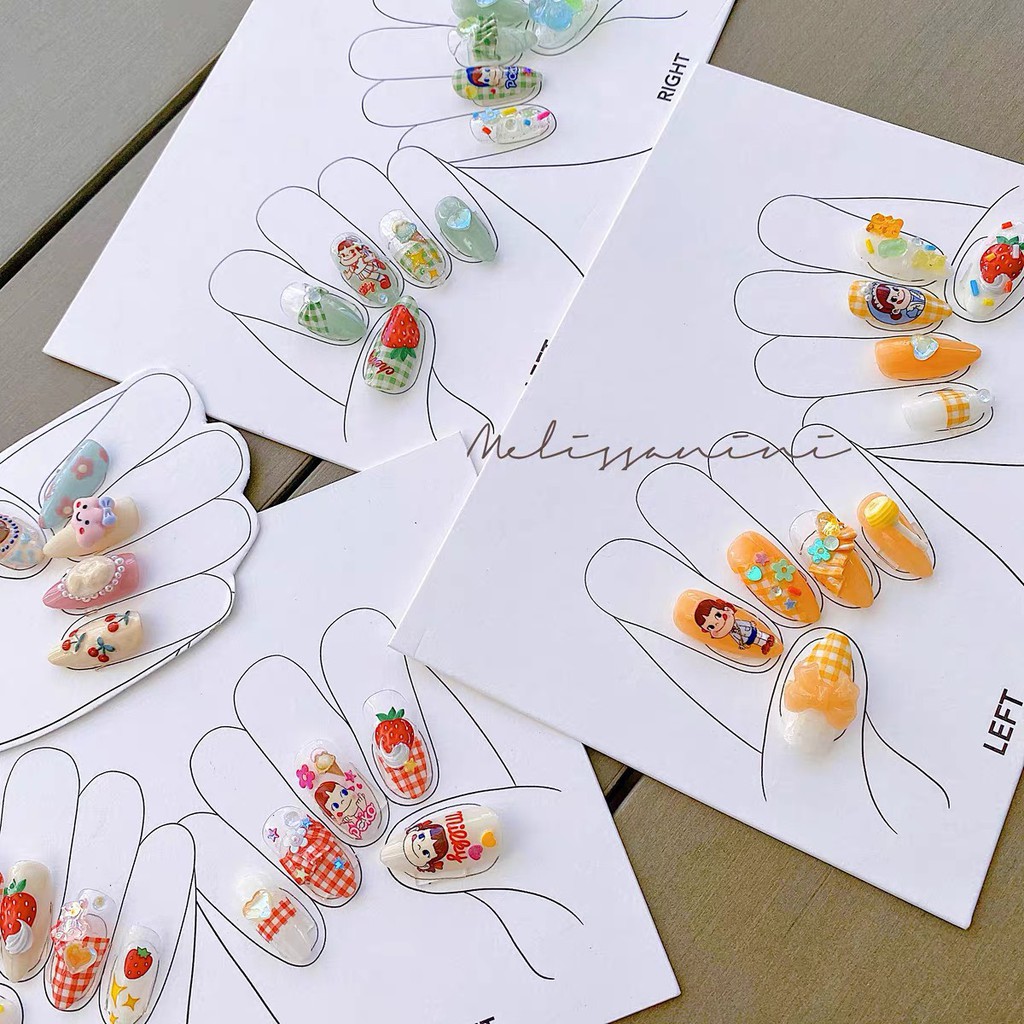 Bìa Gắn Mẫu Nails