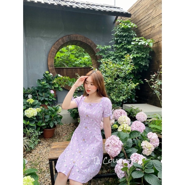 Váy thô hoa cúc kẻ