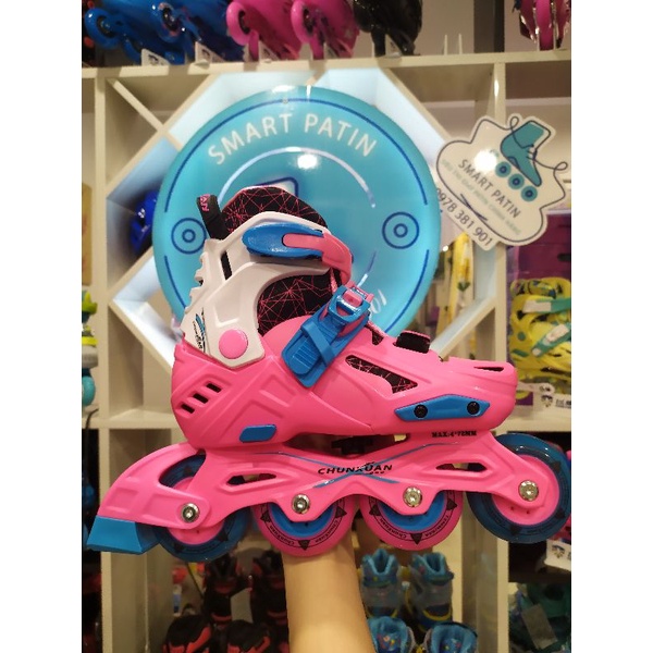 Giày patin chính hãng CX Skating shoes nhựa đúc cao cấp, có thiết kế khóa bánh tự động