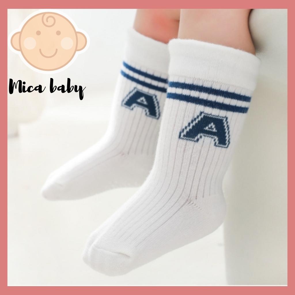 Set 3 đôi tất cao cổ chống trượt kiểu dáng thể thao cho bé Mica baby T23
