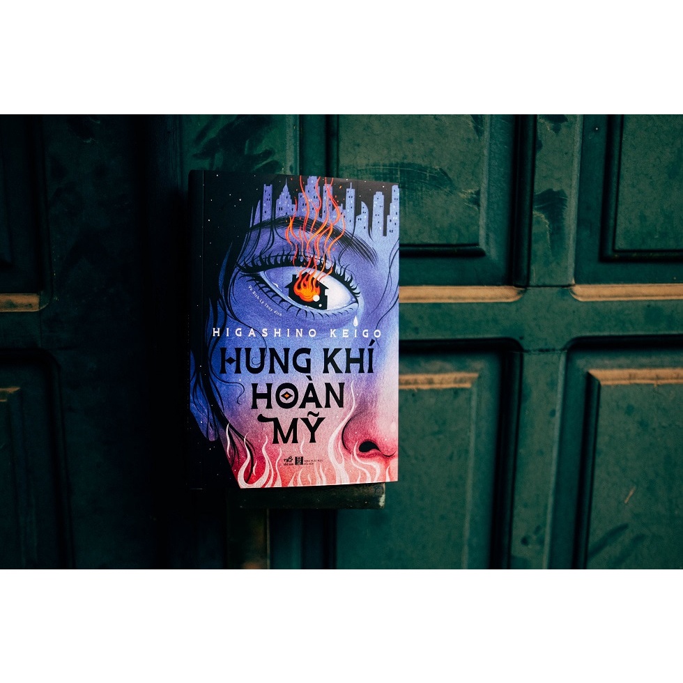 Sách - Hung Khí Hoàn Mỹ - Higashino Keigo