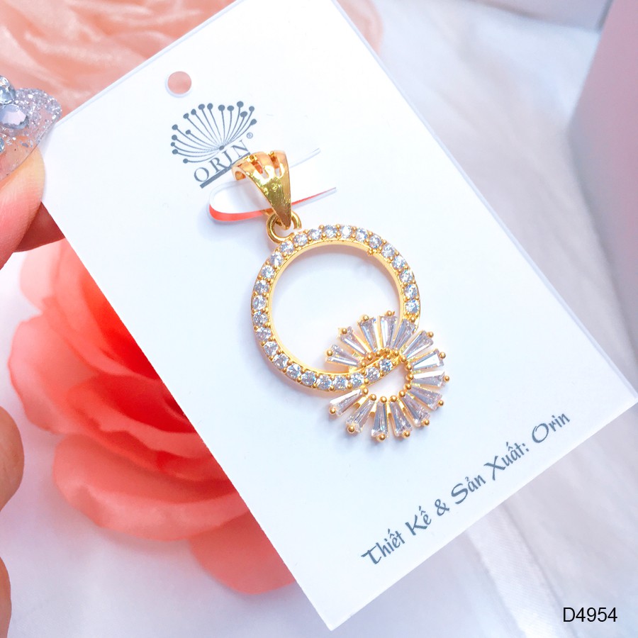 Mặt dây chuyền nữ dạng tròn cách điệu đính đá thiết kế cao cấp Orin D4954