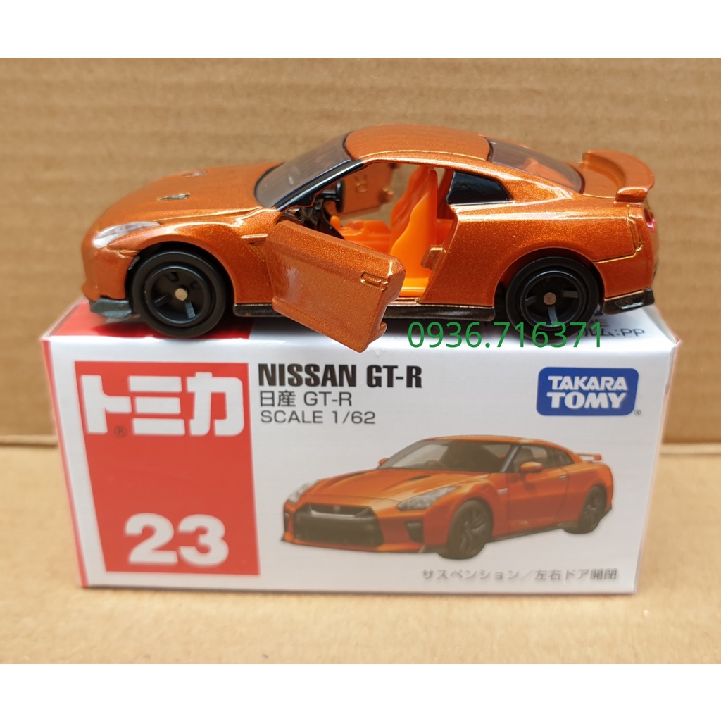 Mô hình xe Nissan GT-R màu đồng mở được cửa tomica Nhật Bản No23