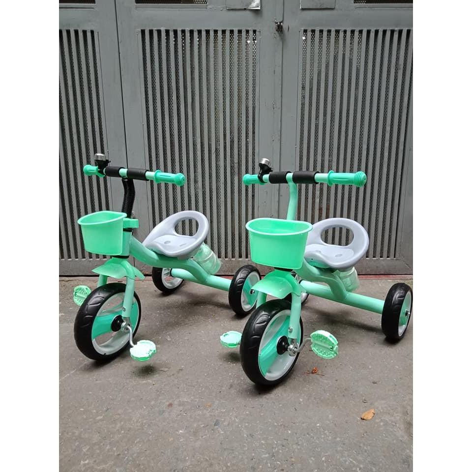 Xe đạp 3 bánh bình nước model 2019 cho bé