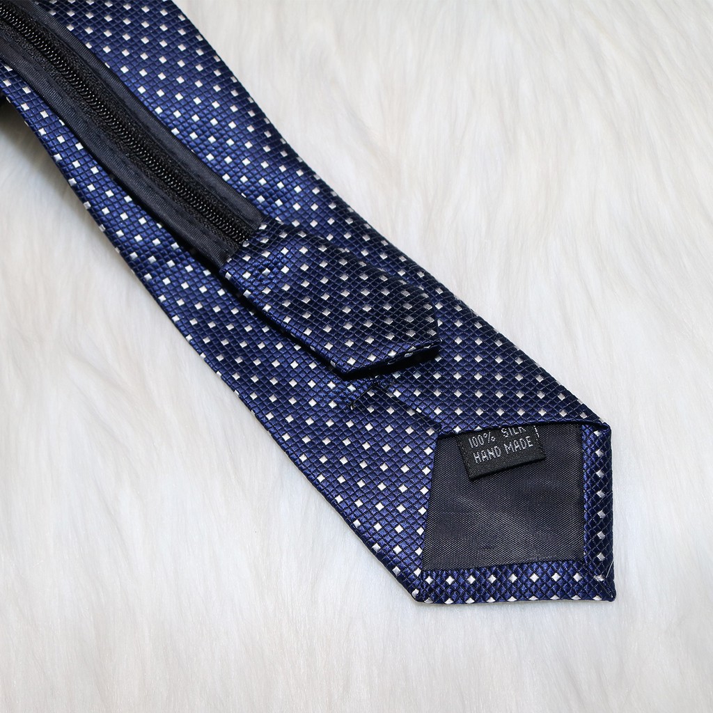 Cà vạt nam KING màu đen cho công sở và chú rể thắt sẵn mẫu chấm bi giá rẻ C019