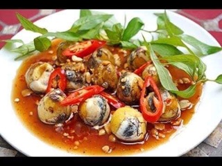 SỐT ME CHUA NGỌT