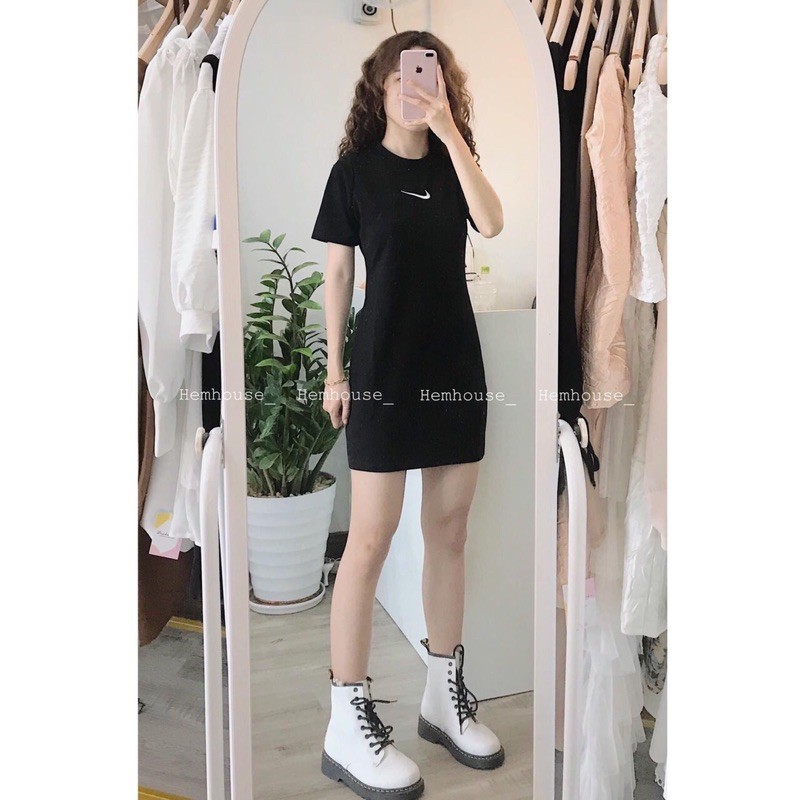 Váy hoạ tiết form body chát đẹp co dãn tốt | BigBuy360 - bigbuy360.vn