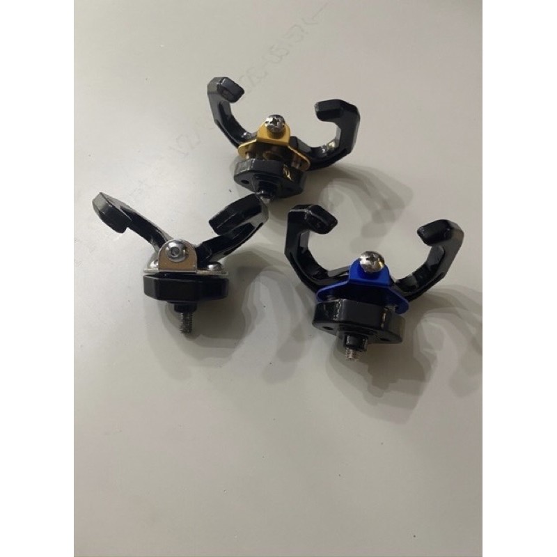 Móc treo đồ giữa 2 lưỡi trâu xếp đủ màu