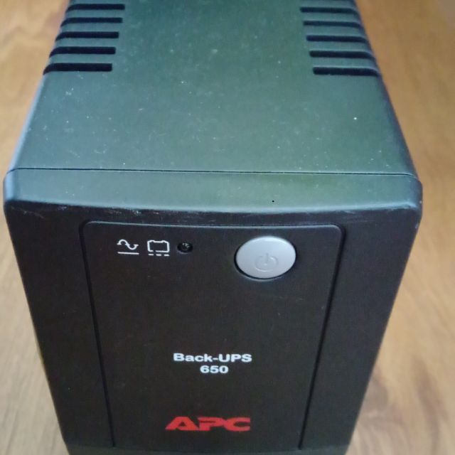 Bộ lưu điện UPS APC 650VA cần thanh lý
