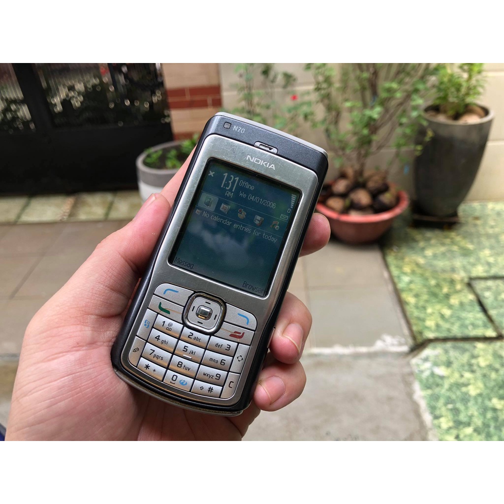 Điện thoại Nokia N70 đen bạc chính hãng
