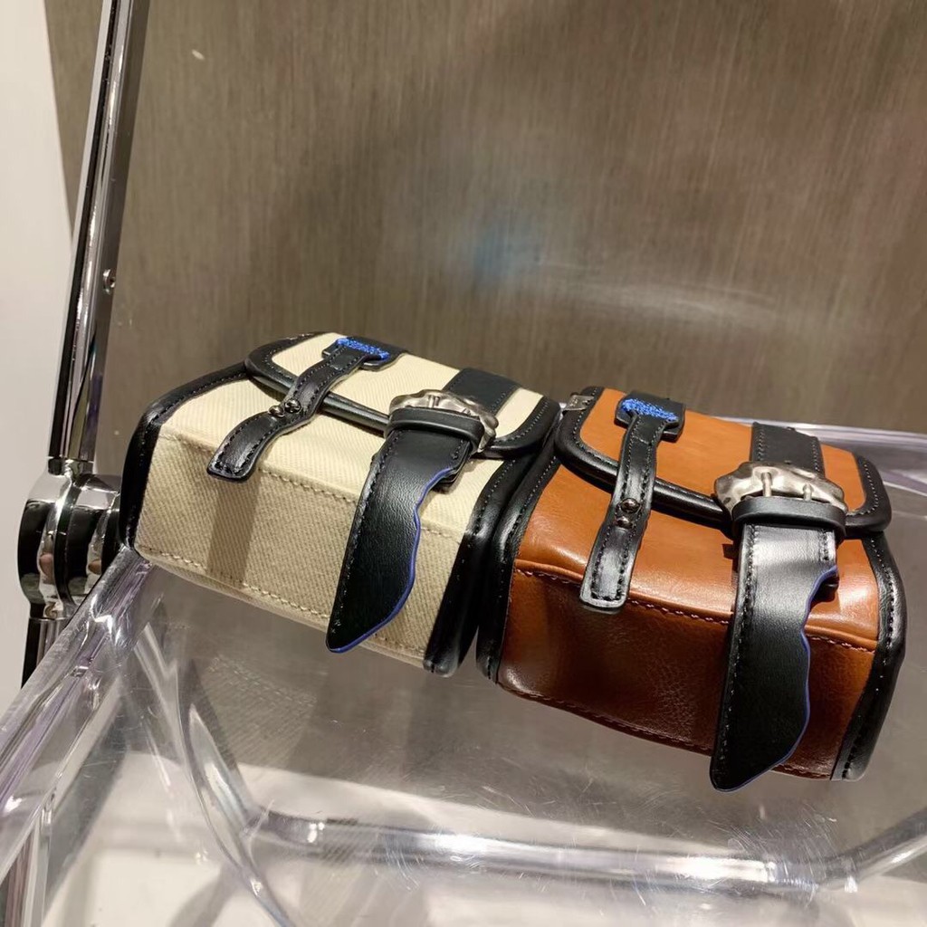 Túi đeo chéo Ader Error stone buckle bag ss21