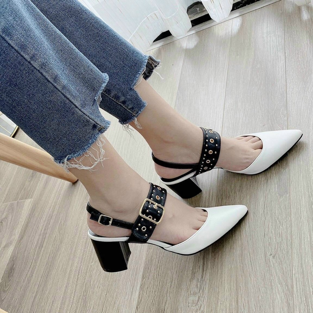 Sandal mũi nhọn quai ngang lỗ đinh 2 màu đen trắng gót trụ - 5P