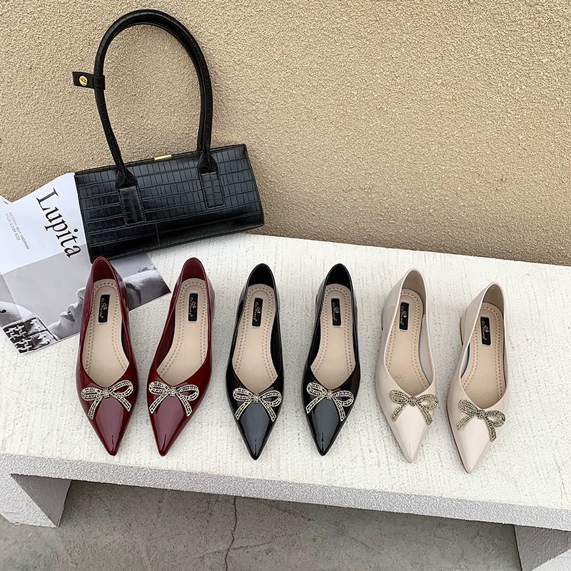 Giày Búp Bê Da Bóng Mũi Nhọn Đính Nơ Gót Thấp Thời Trang Cho Nữ Size 2022