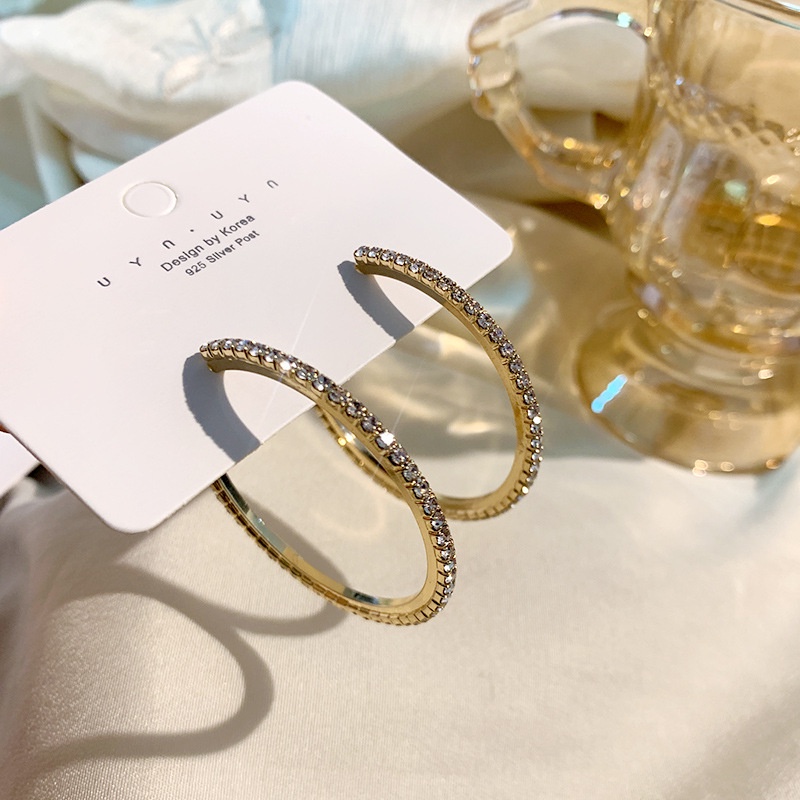 Khuyên Tai Kim Loại Cường Điệu Đính Đá Phong Cách Âu Mỹ