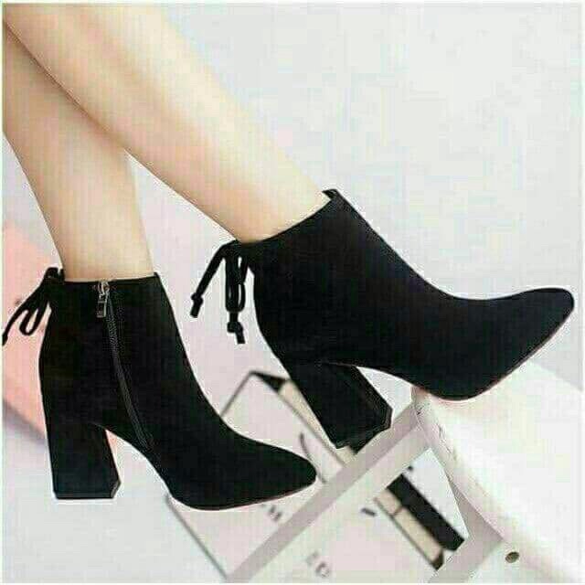 Boot nữ cao gót khoá cạnh buộc nơ