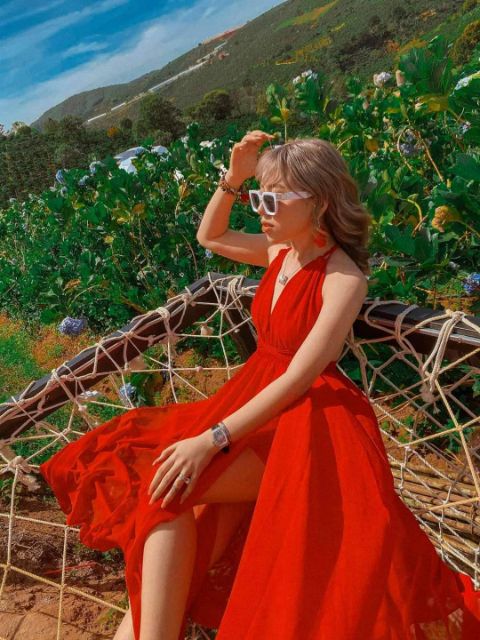 🔴Đầm maxi đỏ đan lưng/ hở lưng xẻ tà đi biển | BigBuy360 - bigbuy360.vn