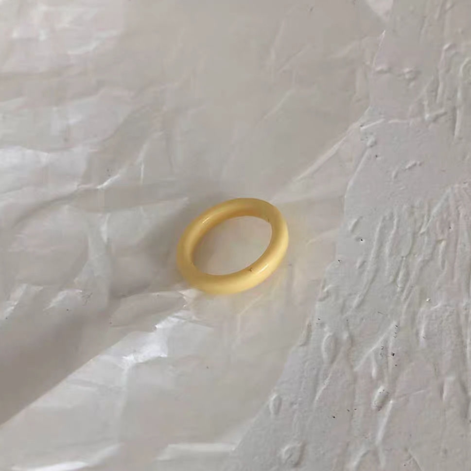 Nhẫn acrylic thiết kế đơn giản cá tính hợp thời trang