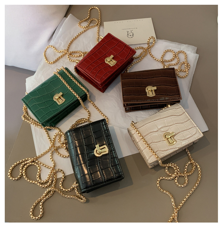 Túi đeo chéo IELGY dáng vuông họa tiết da cá sấu cá tính trẻ trung thời trang dành cho nữ