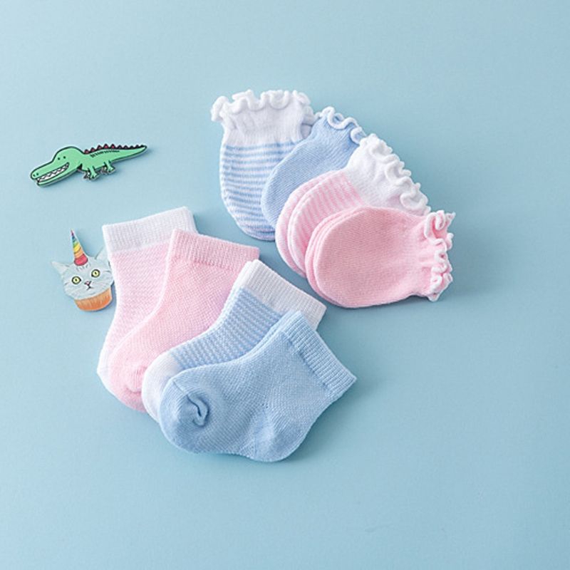 Bộ 2 đôi tất và 2 đôi găng tay vải thoáng khí chống trầy xước cho trẻ sơ sinh