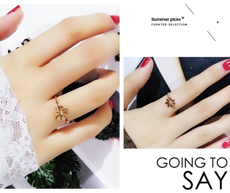 Nhẫn titan trang trí hoa cúc xinh xắn dành cho nam và nữ