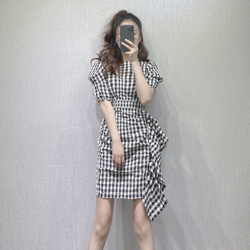 Đầm tay phồng ngắn họa tiết sọc caro phong cách Châu Âu thời trang mùa hè dành cho bạn nữ 2021