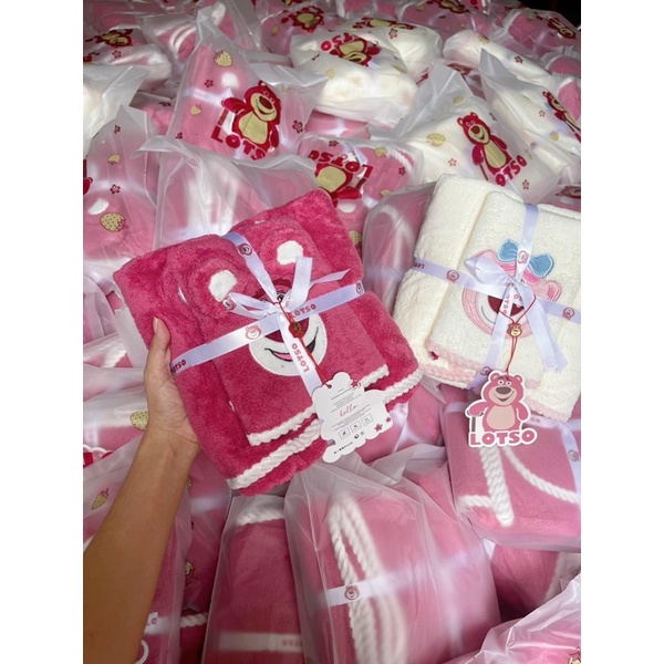 Set 2 Khăn Gấu Dâu