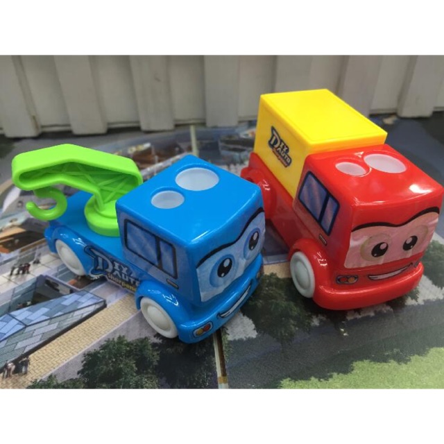 Chuốt chì hình xe tải