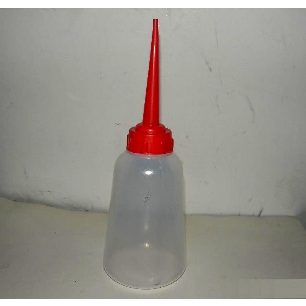 BÌNH TRA DẦU MÁY CÓ CHIA VẠCH 250ML