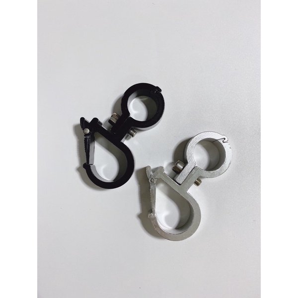 Móc kẹp ghi đông PCX, móc treo đồ cnc xe Pcx chắc chắn an toàn
