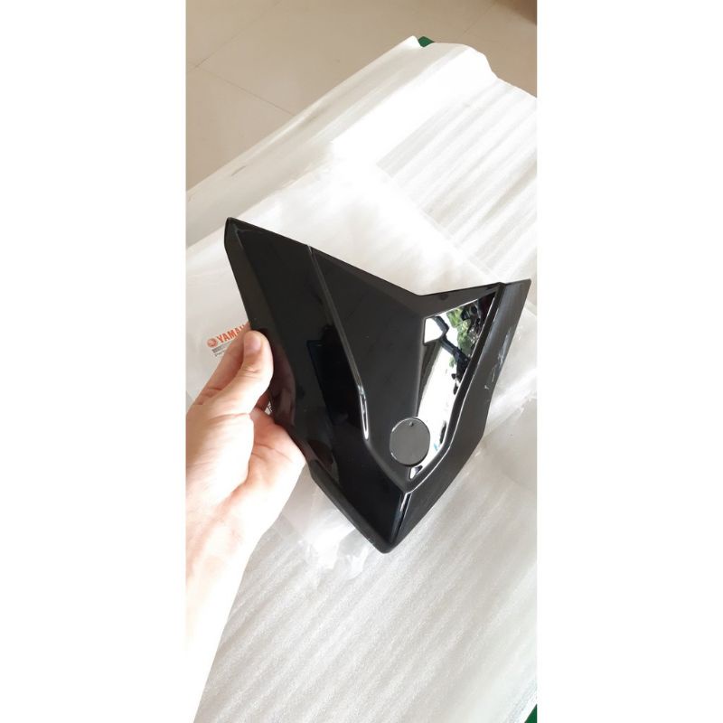 Nắp ốp đầu trước Nouvo 6 Đen bóng chính hãng Yamaha
