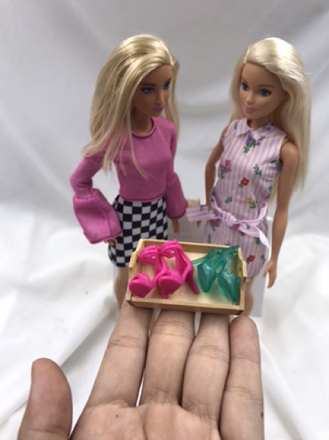 Set giày búp bê barbie ngẫu nhiên