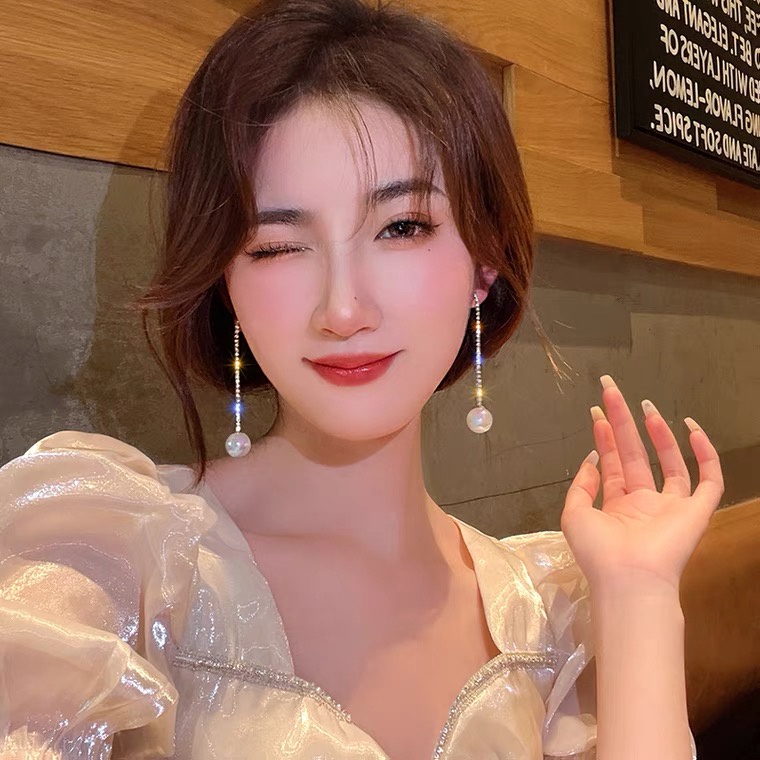 Bông Tai Dài Đính Ngọc Trai Sang Trọng Cho Nữ