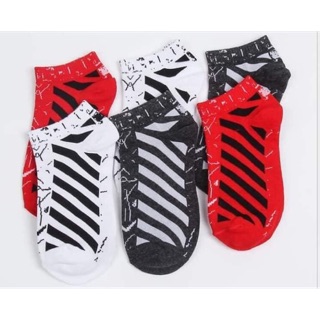 Tất offwhite ngắn cổ