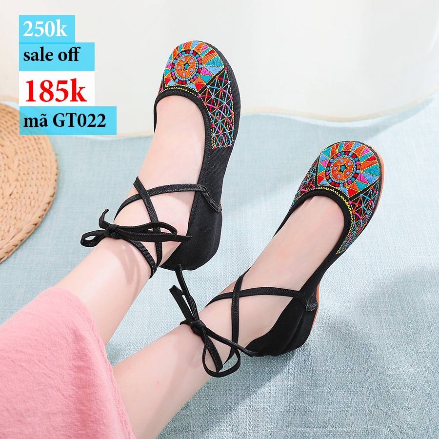 Giày thêu thổ cẩm cột dây đế thấp GT022