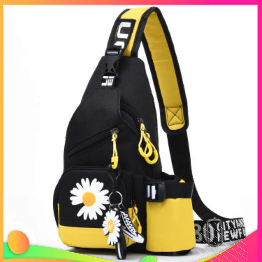 XẢ HÀNG TÚI ĐEO CHÉO HOA CÚC/PIKACHU PHÁT SÁNG TRONG ĐÊM, TẶNG MÓC KHÓA PIKACHU - T72